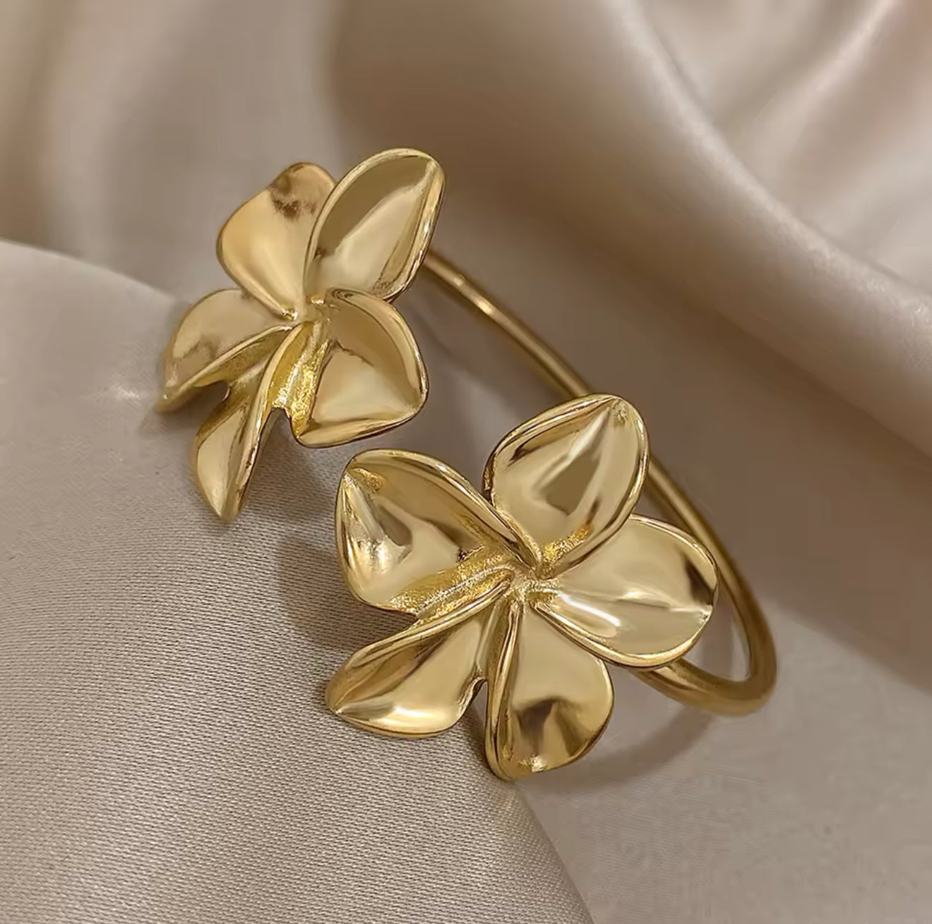 flower Armband